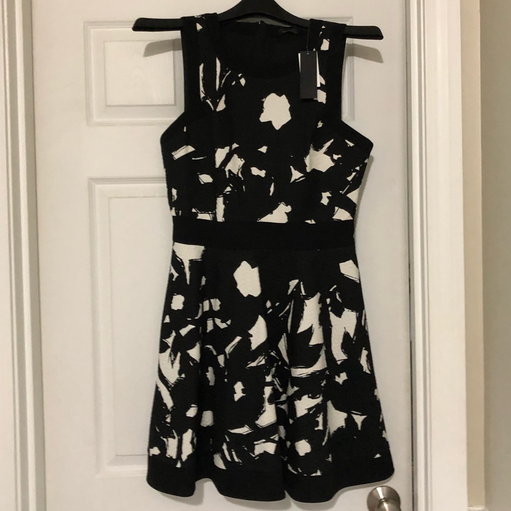 Banana Republic dress, high neck and zip back, NWT